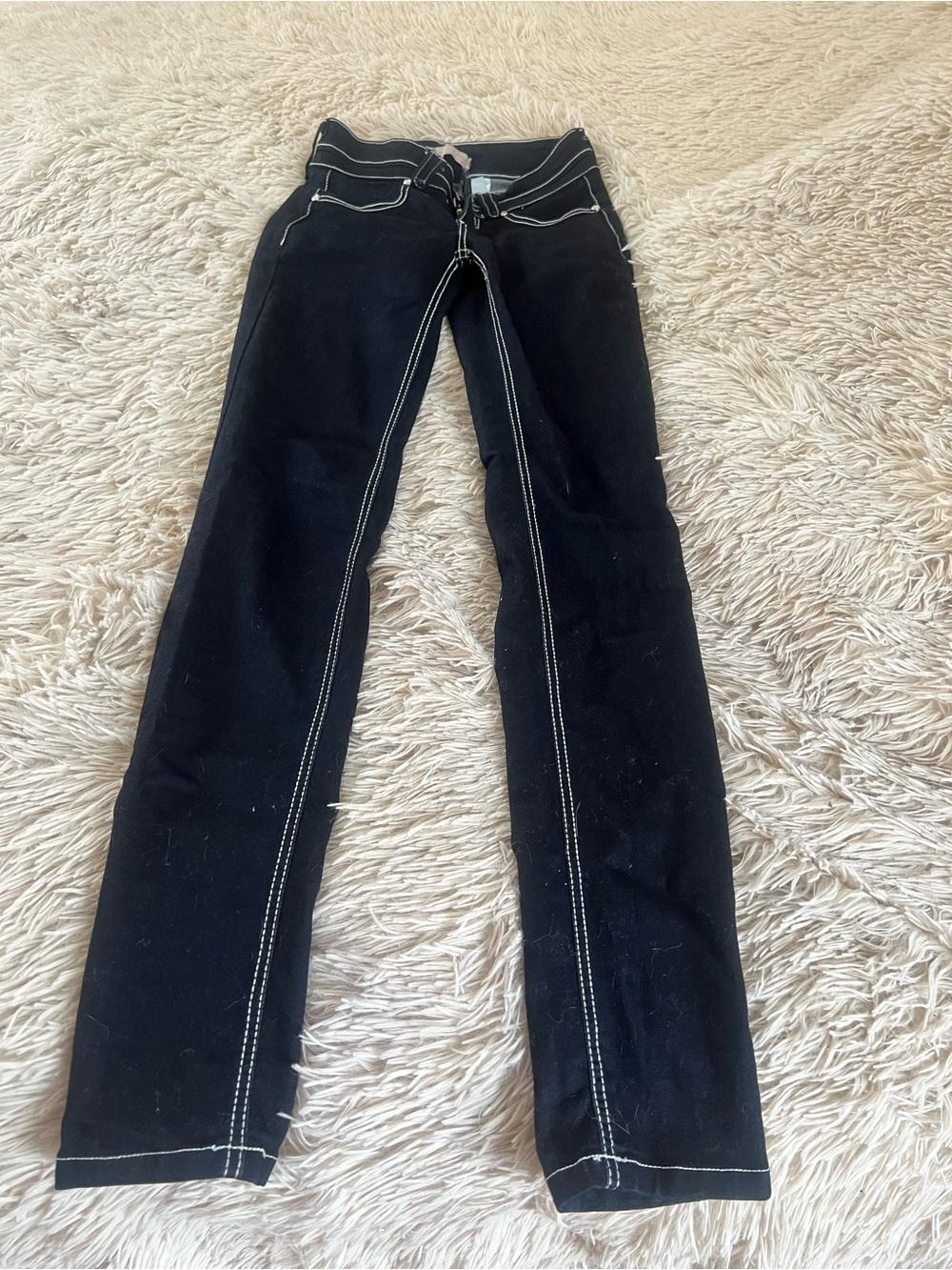 Slim Black Skinny Jeans with Contrast Stitching